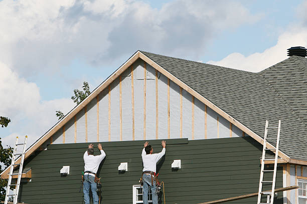 Professional Emergency Siding Repair technician working in Georgetown, PA